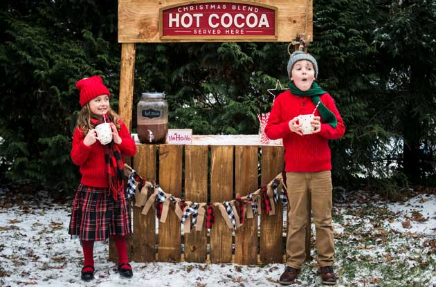 How to Take Great Holiday Pictures at Home: 5 Tips from a Rockland Photographer