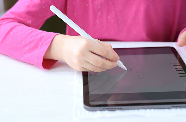 NYC Parents Can Fill Out the Remote Learning Device Request Form Now